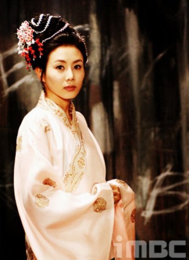 35787_405475457299_341754202299_4090786_2354455_n - a---park ye jin---a