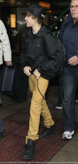  - 2010 Arriving Back In London