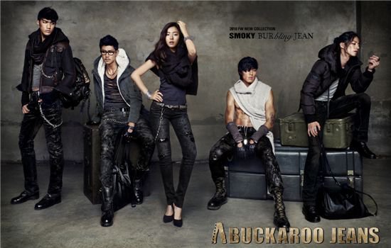 44314_465596985258_309050205258_6938780_3916057_n - a---shin se kyung---a