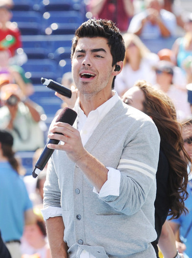 Joe+Jonas+2010+Arthur+Ashe+Kids+Day+x8Y2VAQgEThl - 2010 Arthur Ashe Kids Day