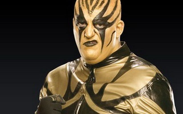 8 Goldust - Top 10 Wrestleri Care Se Vopsesc Pe Fata