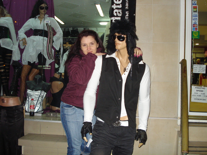 DAR CAM TACUT:)) - EU