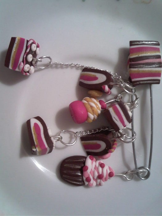 IMG3929brosa fimo 19 lei