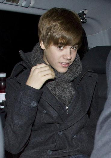 Justin-Bieber-X-factor-justin-bieber-18111242-600-854 - Justin Biber