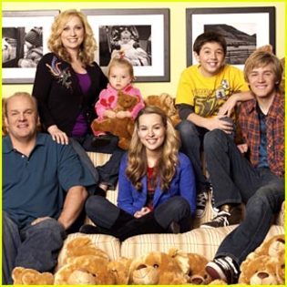 18241166_PROALDRZI - good luck charlie