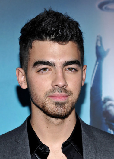 Joe+Jonas+Premiere+Walt+Disney+TRON+Legacy+zQJ8iiOMNCSl