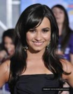 DGWWCYXCDRJYNWJJIZA - demi lovato