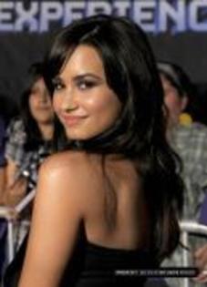 LXTQJAEXFDTUFQIDWSR - demi lovato