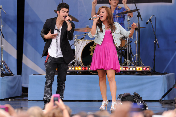 Joe+Jonas+Jonas+Brothers+Perform+ABC+Good+car5eAtg-YUl - Jonas Brothers Perform On ABC s Good Morning America