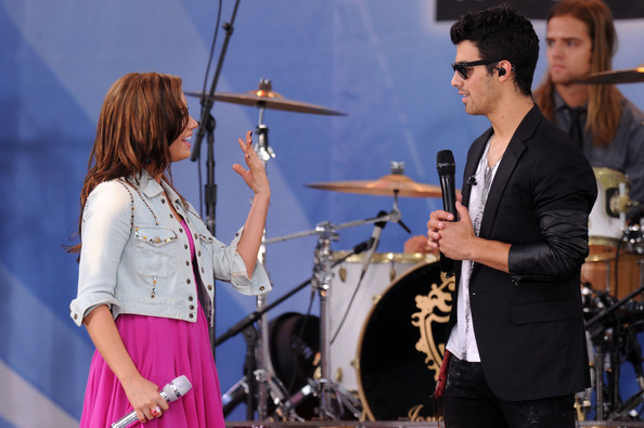 Joe+Jonas+Jonas+Brothers+Perform+ABC+Good+wjBnCIdqqBel - Jonas Brothers Perform On ABC s Good Morning America