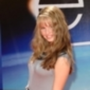 debby-ryan-392794l-thumbnail_gallery