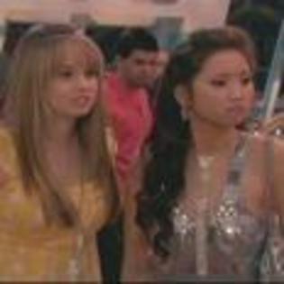 Debby_Ryan_1265525178_1 - poze dabby rayan