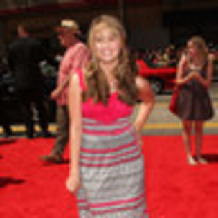 debby-ryan-557897l-thumbnail_gallery