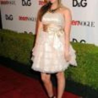 Debby_Ryan_1265525389_4