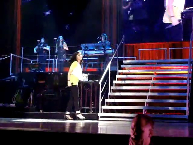 bscap0025 - demi lovato live so far so great