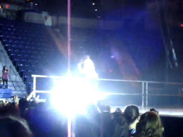 bscap0338 - demi lovato live so far so great