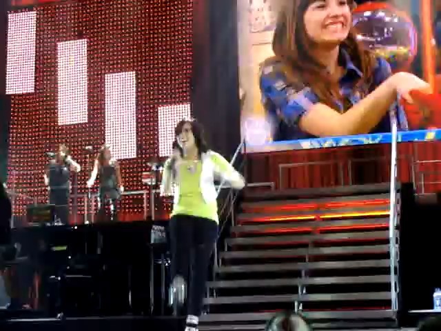 bscap0355 - demi lovato live so far so great
