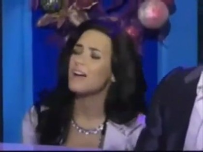 bscap0062 - sonny and joe jonas holiday special