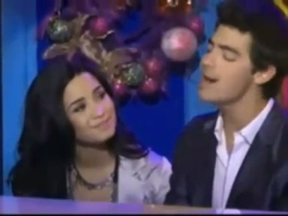 bscap0073 - sonny and joe jonas holiday special