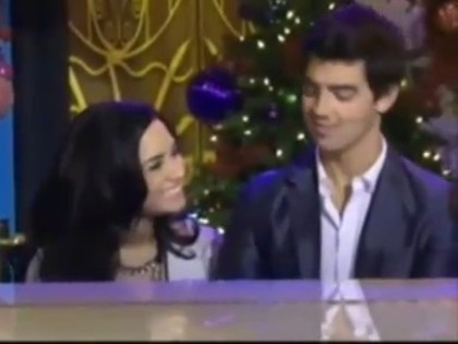 bscap0211 - sonny and joe jonas holiday special