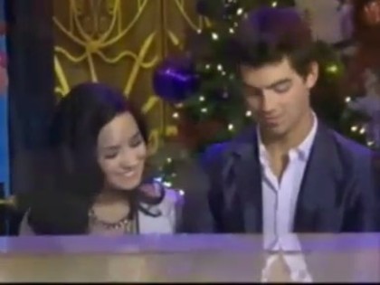 bscap0212 - sonny and joe jonas holiday special