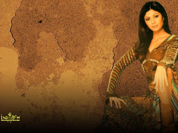 1018l - Shlipa Shetty