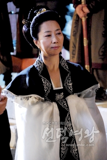 s_seonduk_photo09042910104358SEOUNDUK0 - Queen Seon-Deok