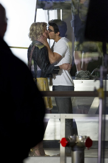 Joe+kisses+the+girl+nC6Ra5DnMlhl - Joe Jonas Kisses His Costar