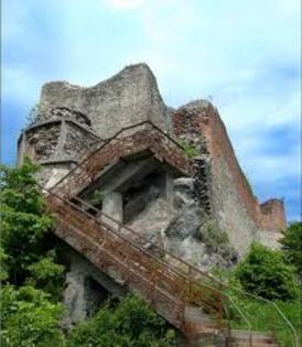 cetatea poienari - Peisaje frumoase din Romania