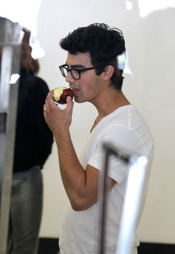 Joe+Jonas+co+star+Chelsea+Staub+film+kissing+-C8Wr8ce9gNl - Joe Jonas Kisses His Costar 2