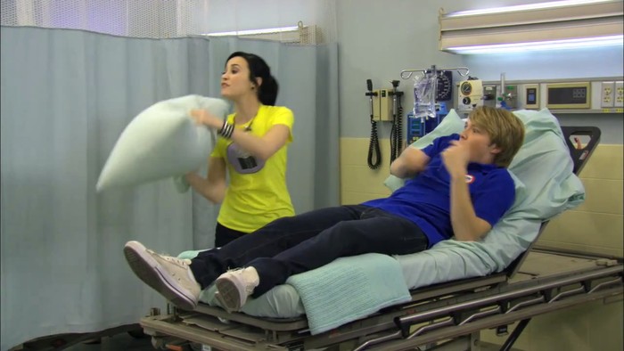 bscap0506 - sonny with a chance walk a mile in my pants