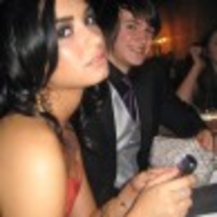 demi-lovato-prom-2-97x97