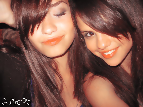 Selena_Gomez_and_Demi_Lovato_by_Guille_96 - My Idol