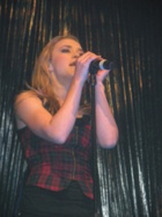 emily_osment_1287162068