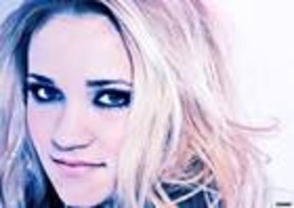 emily_osment_1292091485