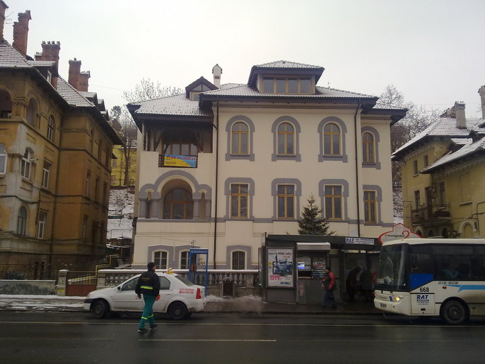 04012011088 - Spatiu Brasov