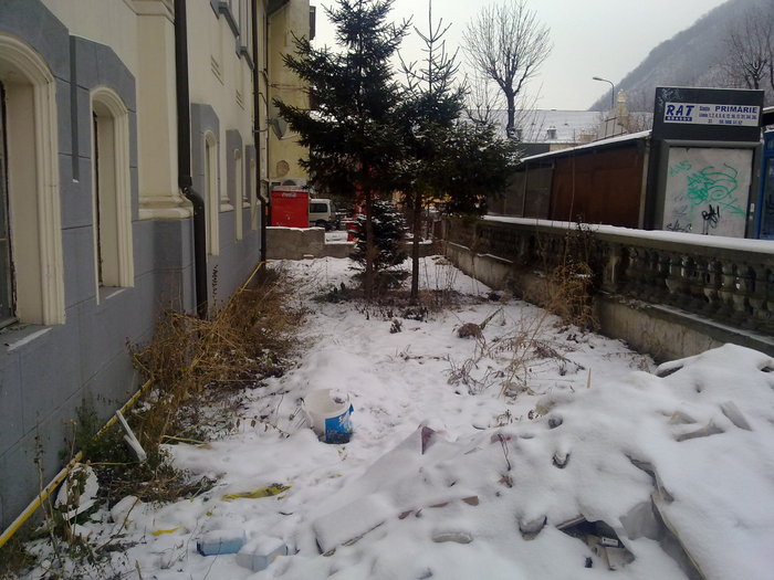 04012011095 - Spatiu Brasov