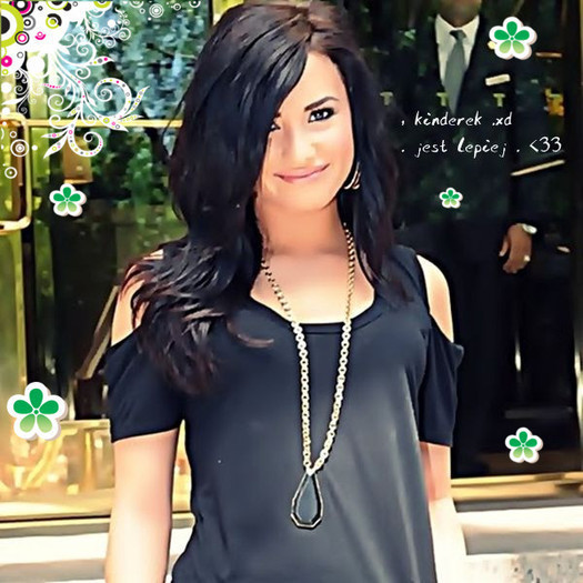 24122131_QRSOOFMGM - xX Demi Devonne Lovato Xx