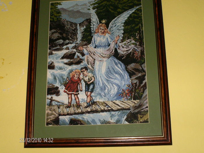 Ingerul pazitor pentru ocrotirea nepotilor...