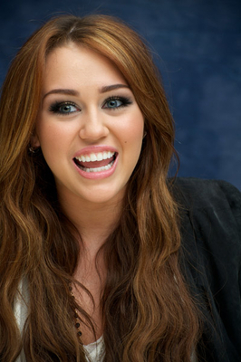  - x Miley Cyrus The Last Song Press Conference 2010