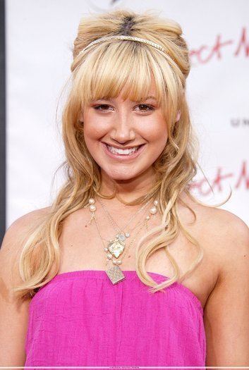 Ashley (79)