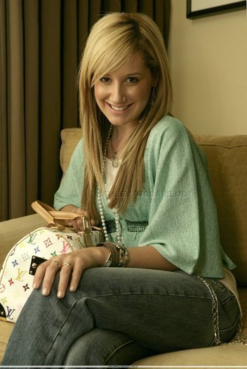 Ashley (122)