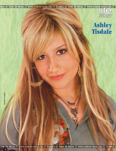 Ashley (41)