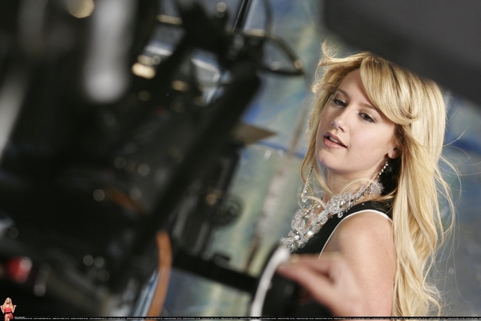 Ashley (51)