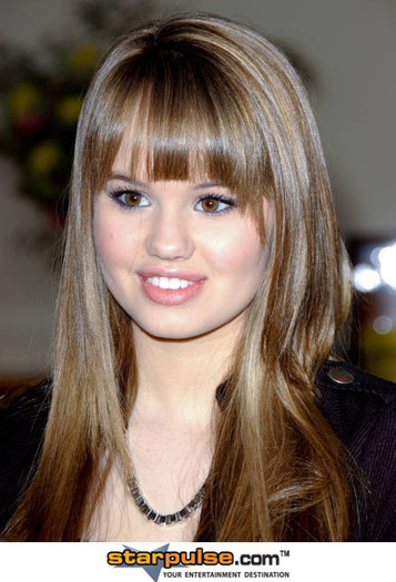 26284577_OTVBSULEY - poze Debby Ryan