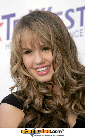 26284578_NLWAMHIIJ - poze Debby Ryan