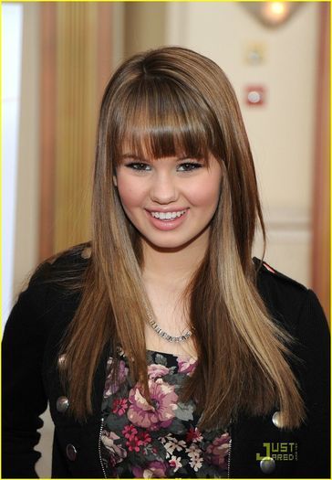 26284623_CZXSSOOWM - poze Debby Ryan