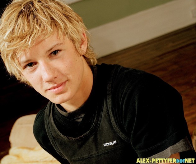 mr-alex-pettyfer-3-alex-rider-5366841-1100-916 - alex rider