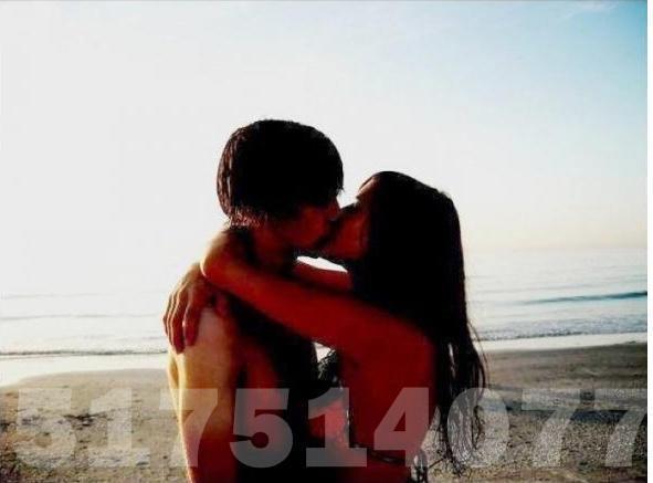 jbieber-and-caitlin-beadles-re4al-pic-found-it-on-caitlin-s-myspace-justin-bieber-14539865-591-437 - poze cu Caitline Beadles1