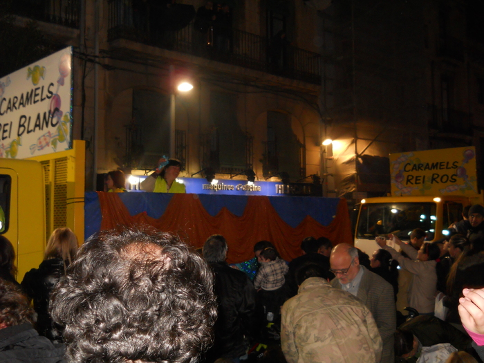 multimea asteapta...